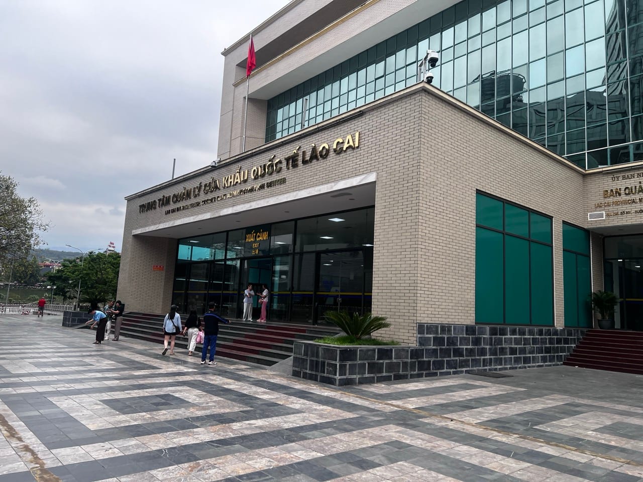Entrance to the international border control building in Lao Cai